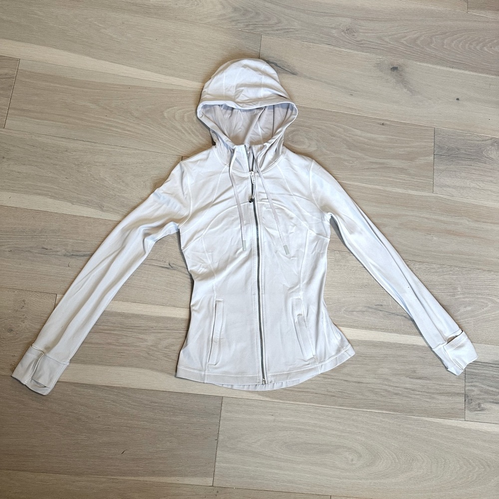 Lululemon - White Zipup Hoodie - Size 6